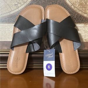Universal Thread • X-Strap Sandals • Size 6 • Black